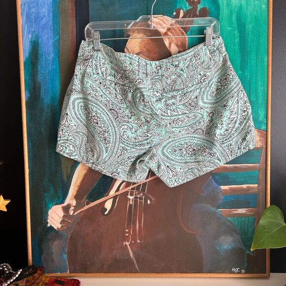 Old Navy Green Paisley Women's Shorts - Picture 4 of 14
